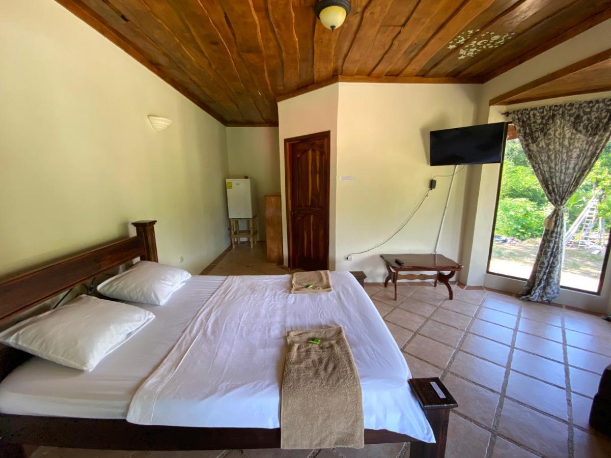 Bahia Ballena Rooms Uvita Esterno foto